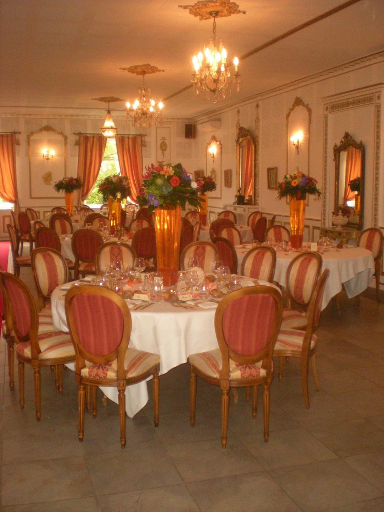 Chateau De La Chapelle Des Bois Fleurie Eksteriør billede